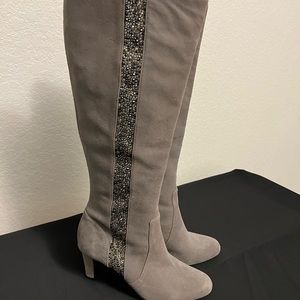 ALEX MARIE SUEDE NEW RHINESTONE BOOTS